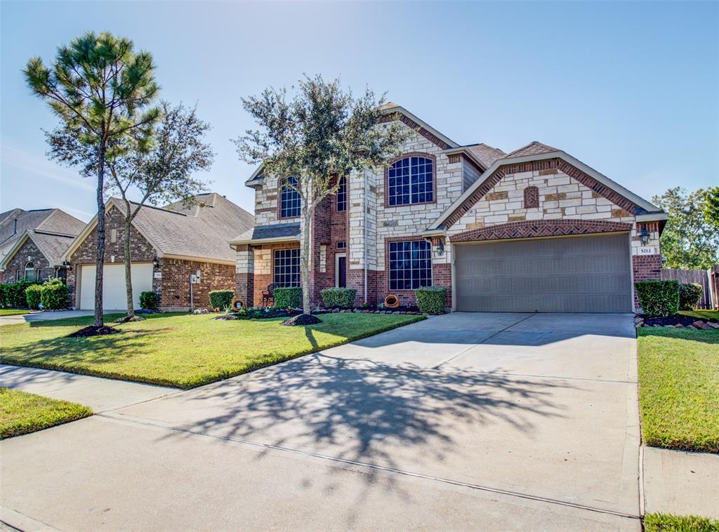 5212 2 Amber Sky Lane, Rosharon, Texas 77583, 4 Bedrooms Bedrooms, 10 Rooms Rooms,3 BathroomsBathrooms,Single-family,For Sale,Amber Sky,22045859