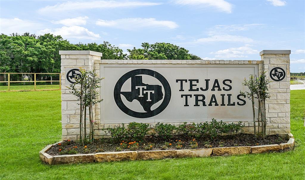 11333 2 Fannin Trail Court, Needville, Texas 77461, 4 Bedrooms Bedrooms, 16 Rooms Rooms,3 BathroomsBathrooms,Single-family,For Sale,Fannin Trail,85309542