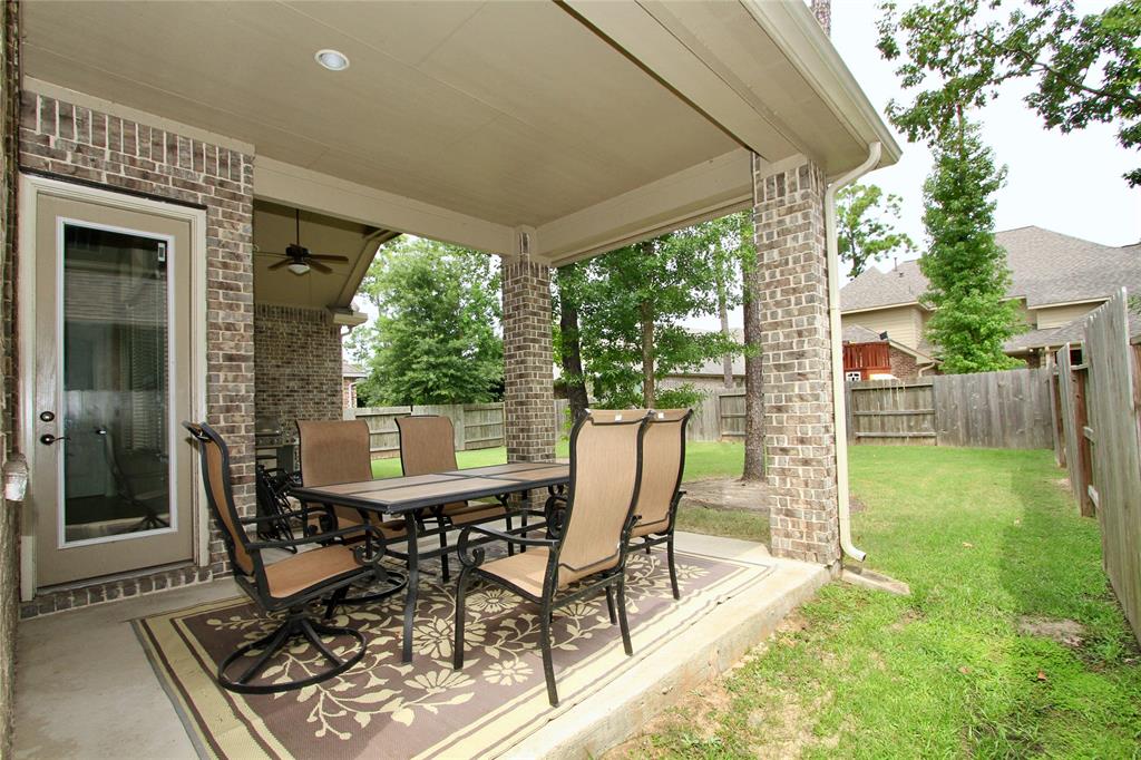 17303 2 Blanton Forest Drive, Humble, Texas 77346, 4 Bedrooms Bedrooms, 11 Rooms Rooms,3 BathroomsBathrooms,Single-family,For Sale,Blanton Forest,73624204