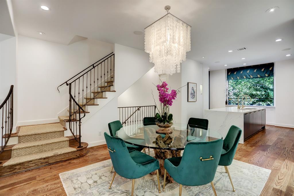 411 3 Reinicke Street, Houston, Texas 77007, 3 Bedrooms Bedrooms, 7 Rooms Rooms,3 BathroomsBathrooms,Single-family,For Sale,Reinicke,52481905