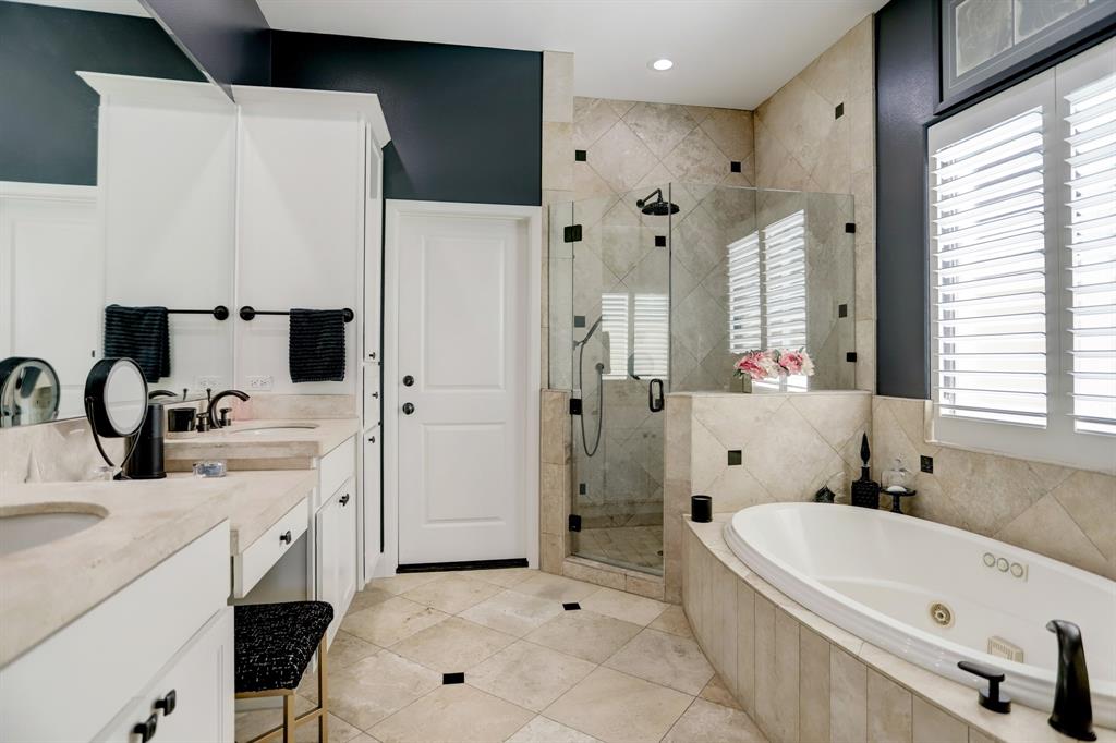 411 3 Reinicke Street, Houston, Texas 77007, 3 Bedrooms Bedrooms, 7 Rooms Rooms,3 BathroomsBathrooms,Single-family,For Sale,Reinicke,52481905