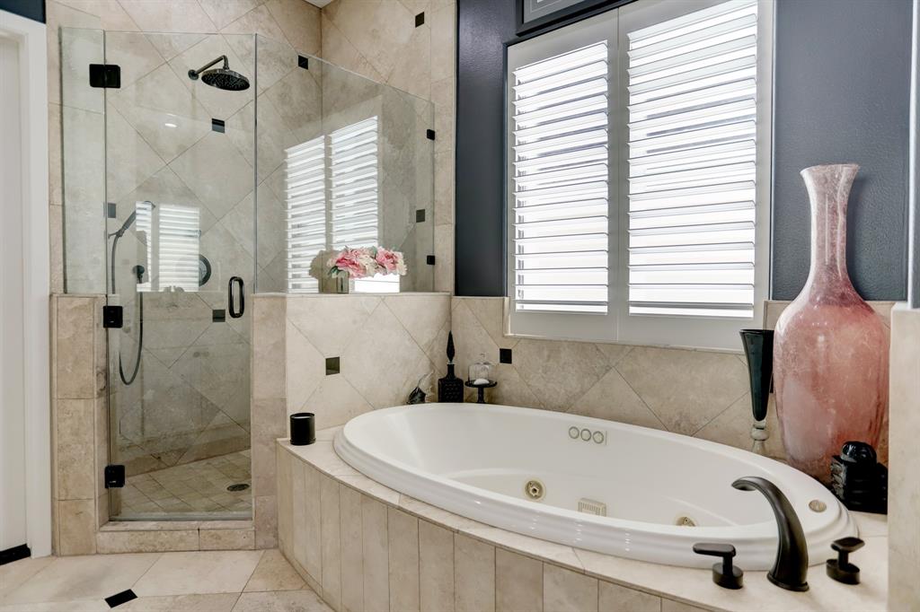 411 3 Reinicke Street, Houston, Texas 77007, 3 Bedrooms Bedrooms, 7 Rooms Rooms,3 BathroomsBathrooms,Single-family,For Sale,Reinicke,52481905