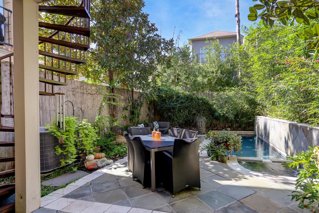 411 3 Reinicke Street, Houston, Texas 77007, 3 Bedrooms Bedrooms, 7 Rooms Rooms,3 BathroomsBathrooms,Single-family,For Sale,Reinicke,52481905