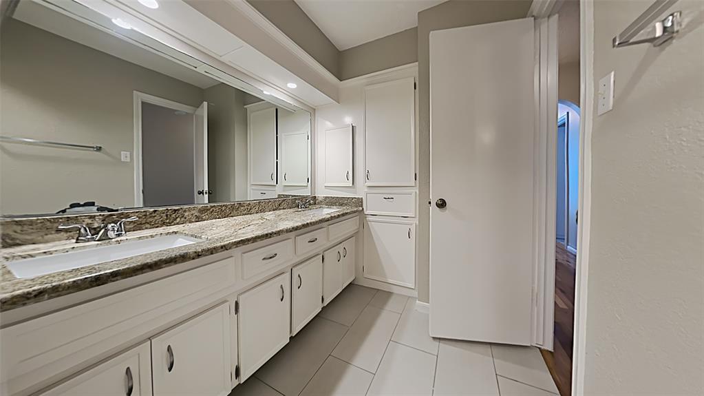11306 1 Briar Rose Drive, Houston, Texas 77077, 4 Bedrooms Bedrooms, 4 Rooms Rooms,2 BathroomsBathrooms,Single-family,For Sale,Briar Rose,77997286