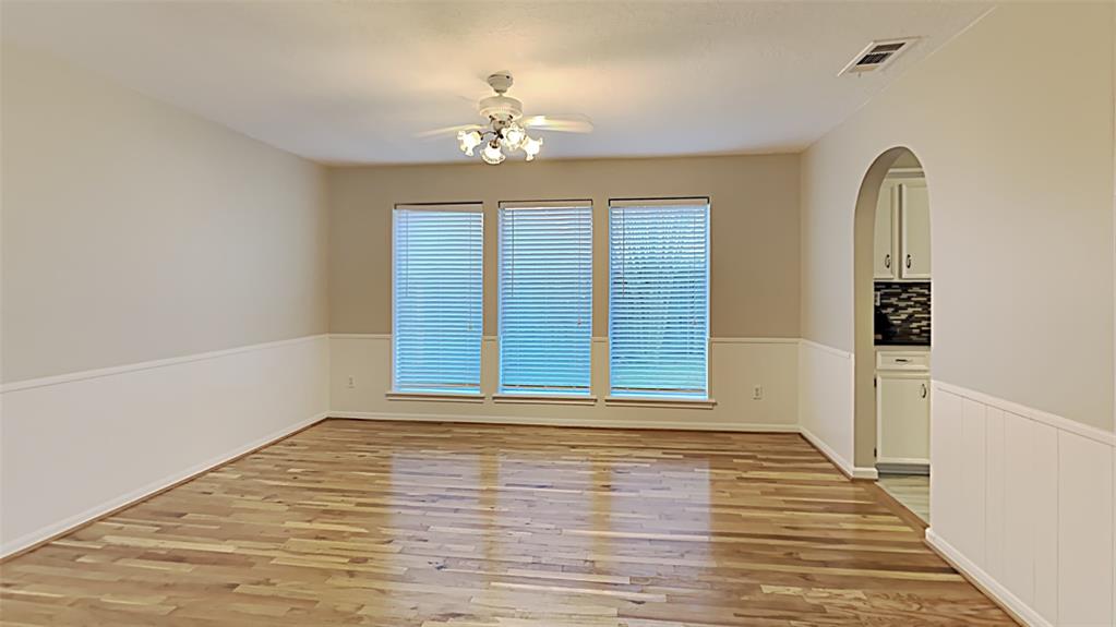 11306 1 Briar Rose Drive, Houston, Texas 77077, 4 Bedrooms Bedrooms, 4 Rooms Rooms,2 BathroomsBathrooms,Single-family,For Sale,Briar Rose,77997286