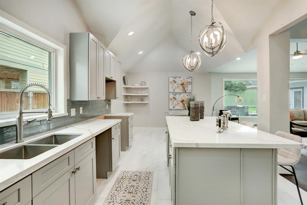 5123 1 Birdwood Road, Houston, Texas 77096, 4 Bedrooms Bedrooms, 6 Rooms Rooms,3 BathroomsBathrooms,Single-family,For Sale,Birdwood,77604895