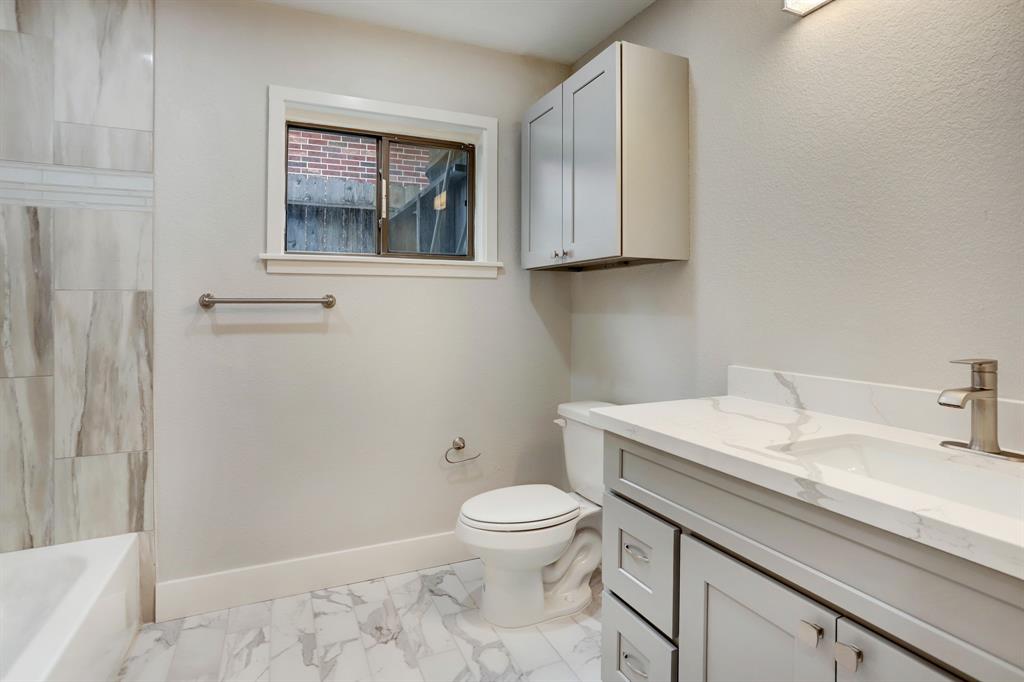 5123 1 Birdwood Road, Houston, Texas 77096, 4 Bedrooms Bedrooms, 6 Rooms Rooms,3 BathroomsBathrooms,Single-family,For Sale,Birdwood,77604895