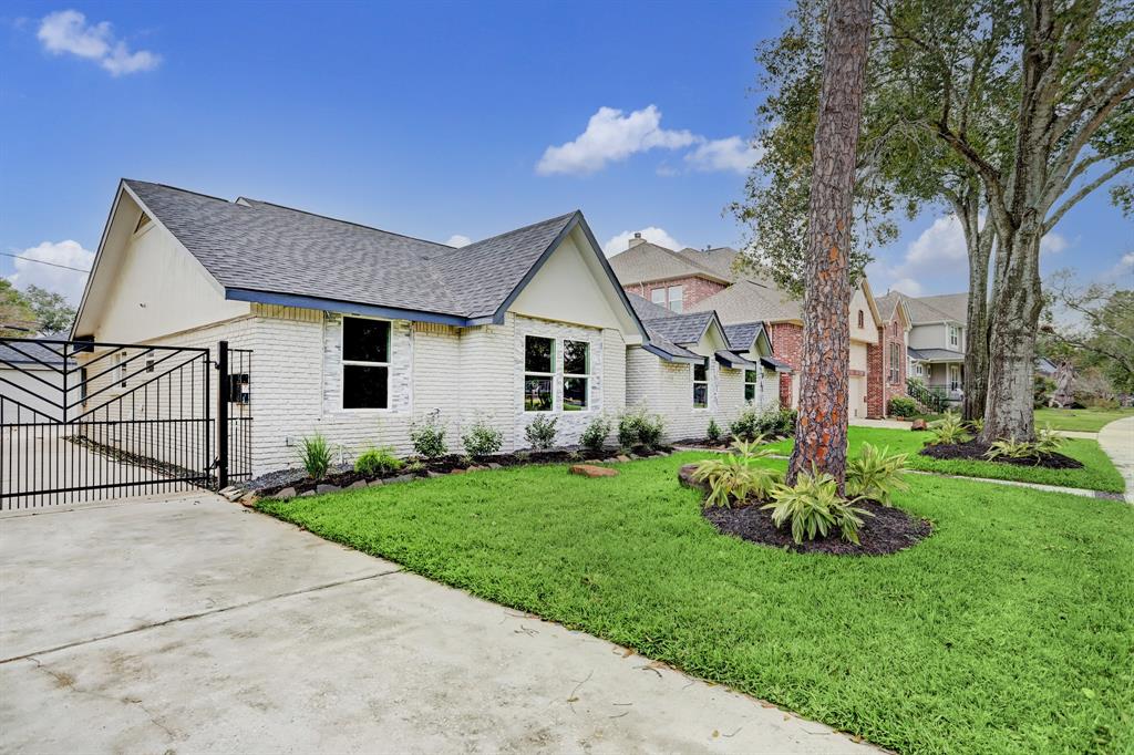 5123 1 Birdwood Road, Houston, Texas 77096, 4 Bedrooms Bedrooms, 6 Rooms Rooms,3 BathroomsBathrooms,Single-family,For Sale,Birdwood,77604895