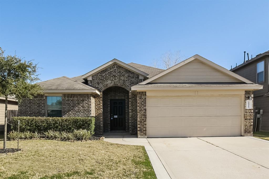 20410 Sweet Louetta Lane Spring, Texas Interested in this home? You clearly have exceptional taste. Like all our homes, this one features: a great location in a desirable neighborhood, a comfortable layout with good-sized bedrooms and bathrooms, a great kitchen with plenty of counter and cabinet space, many updated and upgraded features, central HVAC and programmable thermostat, garage and a spacious yard, and it's pet friendly. This home features Progress Home Connect - Progress Residential’s smart home app, which allows you to control the home securely from any of your devices