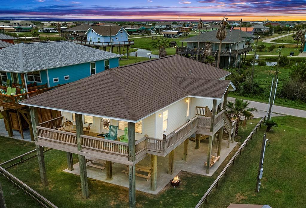 1942 1 Avenue G, Crystal Beach, Texas 77650, 3 Bedrooms Bedrooms, 6 Rooms Rooms,2 BathroomsBathrooms,Single-family,For Sale,Avenue G,69536116
