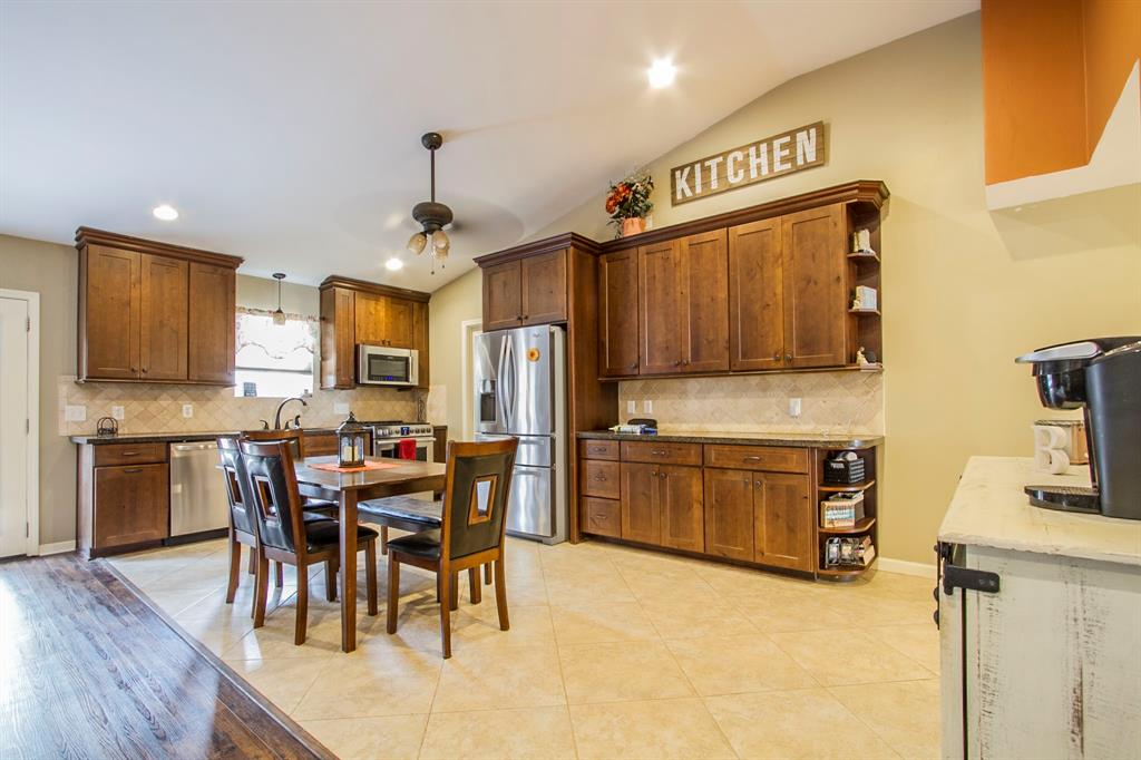14914 2 Forest Lodge Drive, Houston, Texas 77070, 4 Bedrooms Bedrooms, 10 Rooms Rooms,4 BathroomsBathrooms,Single-family,For Sale,Forest Lodge,70277666