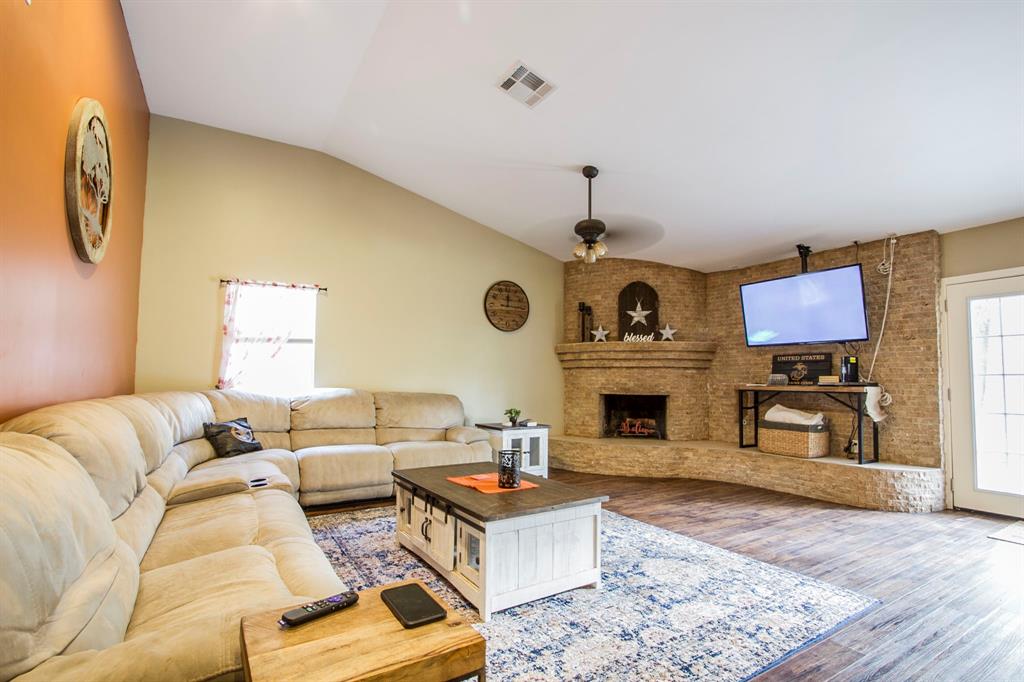 14914 2 Forest Lodge Drive, Houston, Texas 77070, 4 Bedrooms Bedrooms, 10 Rooms Rooms,4 BathroomsBathrooms,Single-family,For Sale,Forest Lodge,70277666