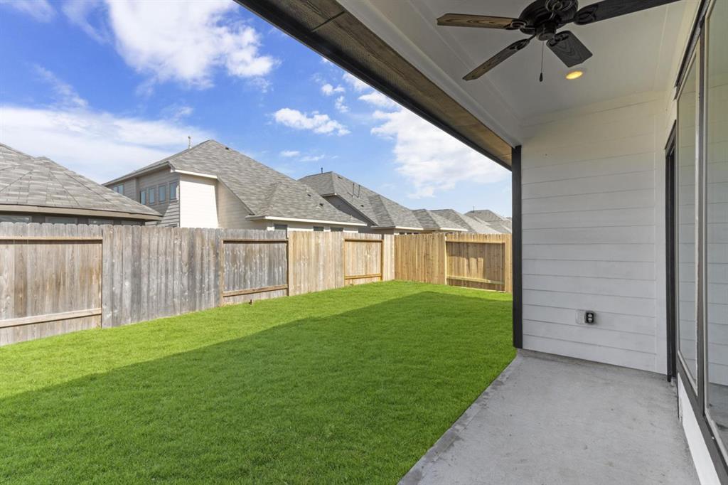 20314 2 Rainflower Bay Lane, Richmond, Texas 77407, 4 Bedrooms Bedrooms, 7 Rooms Rooms,3 BathroomsBathrooms,Single-family,For Sale,Rainflower Bay,13504566