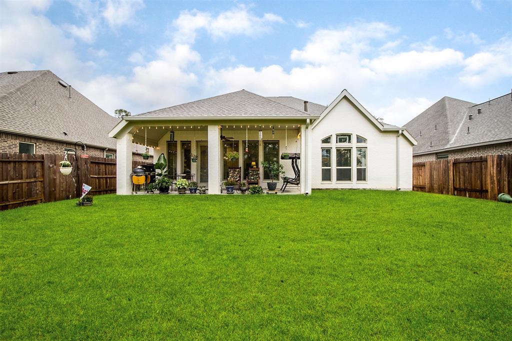423 1 Callery Pear Court, Conroe, Texas 77304, 4 Bedrooms Bedrooms, 9 Rooms Rooms,3 BathroomsBathrooms,Single-family,For Sale,Callery Pear,70996943