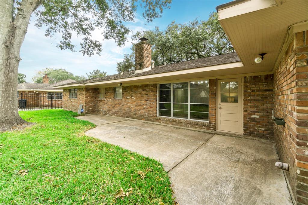 5338 1 Rutherglenn Drive, Houston, Texas 77096, 3 Bedrooms Bedrooms, 3 Rooms Rooms,2 BathroomsBathrooms,Single-family,For Sale,Rutherglenn,50061037