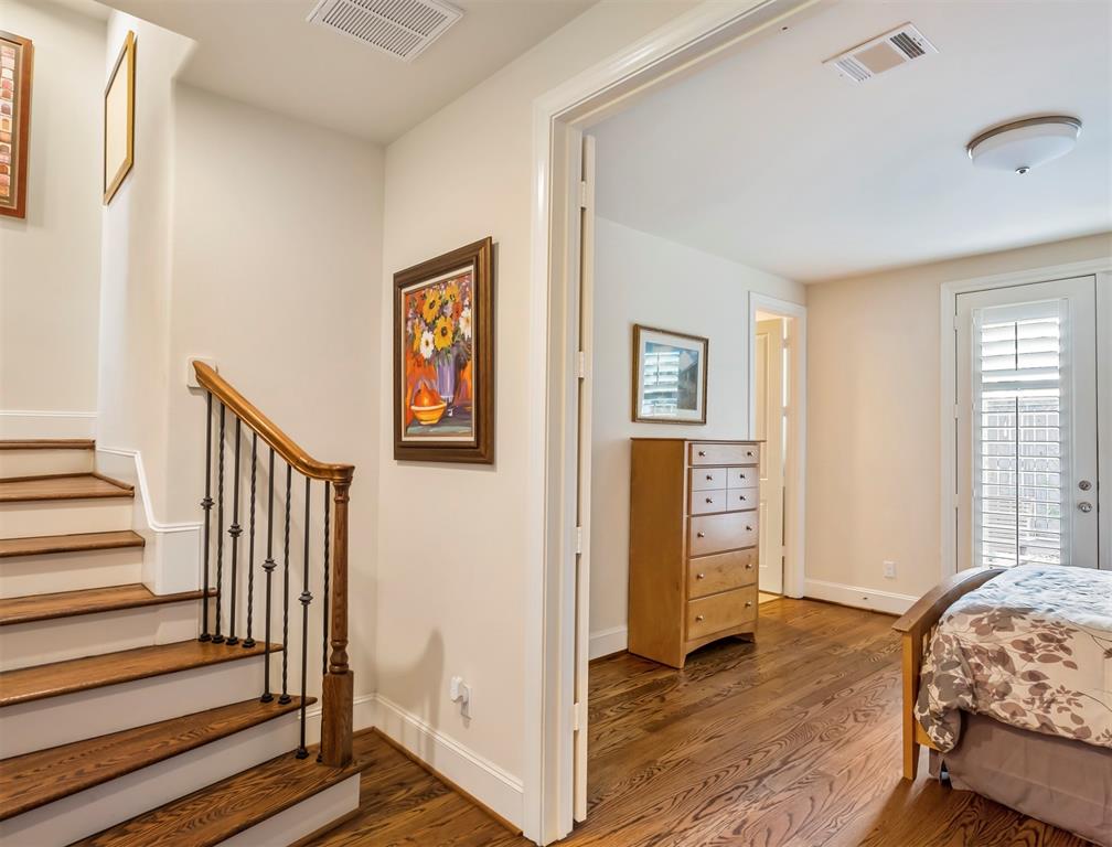 1814 3 Wrenwood Lakes, Houston, Texas 77043, 3 Bedrooms Bedrooms, 9 Rooms Rooms,3 BathroomsBathrooms,Single-family,For Sale,Wrenwood,55870805