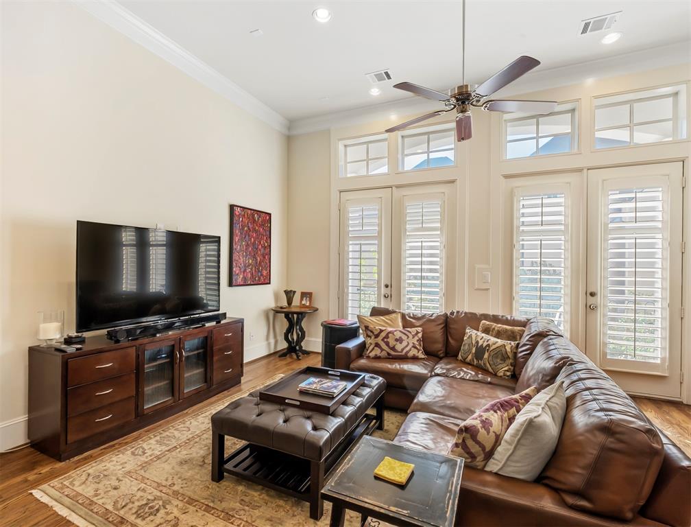 1814 3 Wrenwood Lakes, Houston, Texas 77043, 3 Bedrooms Bedrooms, 9 Rooms Rooms,3 BathroomsBathrooms,Single-family,For Sale,Wrenwood,55870805