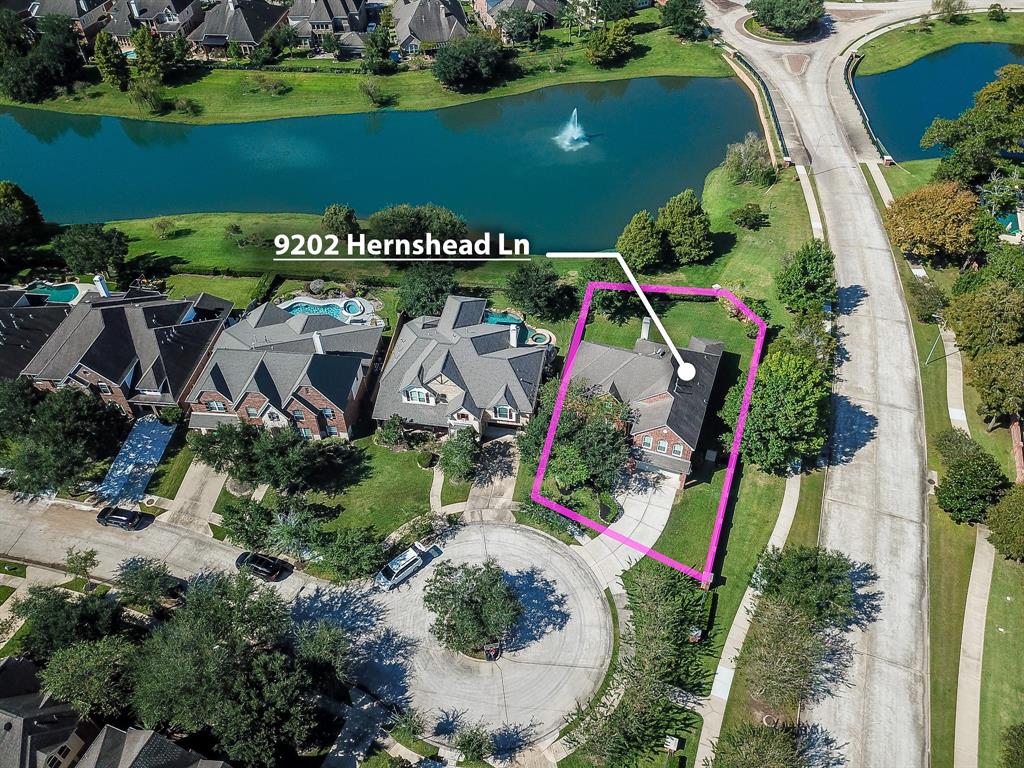 9202 2 Hernshead Lane, Missouri City, Texas 77459, 4 Bedrooms Bedrooms, 12 Rooms Rooms,3 BathroomsBathrooms,Single-family,For Sale,Hernshead,21036816