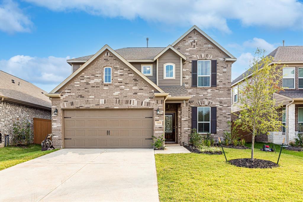 32619 2 Harvest Valley Drive, Fulshear, Texas 77423, 4 Bedrooms Bedrooms, 10 Rooms Rooms,2 BathroomsBathrooms,Single-family,For Sale,Harvest Valley,7050191