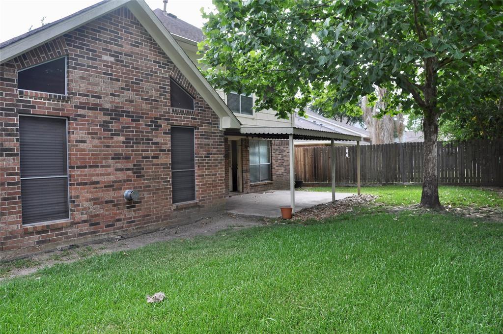 1304 2 Danielle Lane, Pearland, Texas 77581, 4 Bedrooms Bedrooms, 10 Rooms Rooms,3 BathroomsBathrooms,Single-family,For Sale,Danielle,41516282