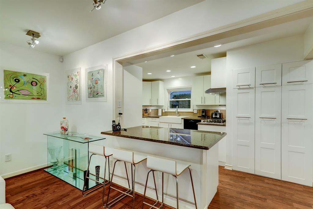12222 1 Cobblestone Drive, Houston, Texas 77024, 5 Bedrooms Bedrooms, 14 Rooms Rooms,4 BathroomsBathrooms,Single-family,For Sale,Cobblestone,72357564