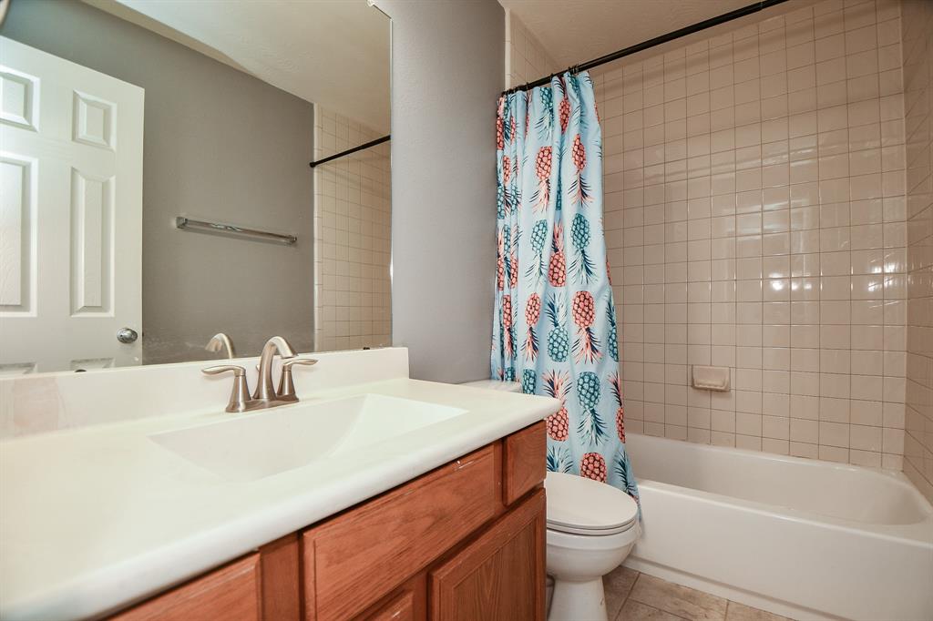 15015 2 Sunset Willow Drive, Humble, Texas 77346, 4 Bedrooms Bedrooms, 8 Rooms Rooms,3 BathroomsBathrooms,Single-family,For Sale,Sunset Willow,52902156