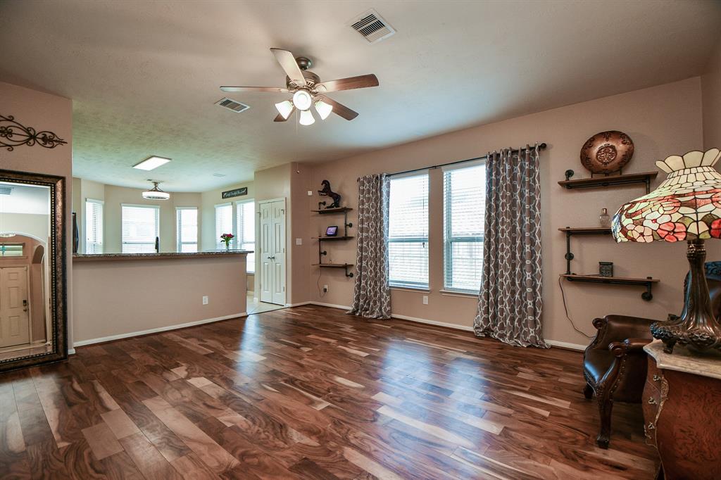 15015 2 Sunset Willow Drive, Humble, Texas 77346, 4 Bedrooms Bedrooms, 8 Rooms Rooms,3 BathroomsBathrooms,Single-family,For Sale,Sunset Willow,52902156