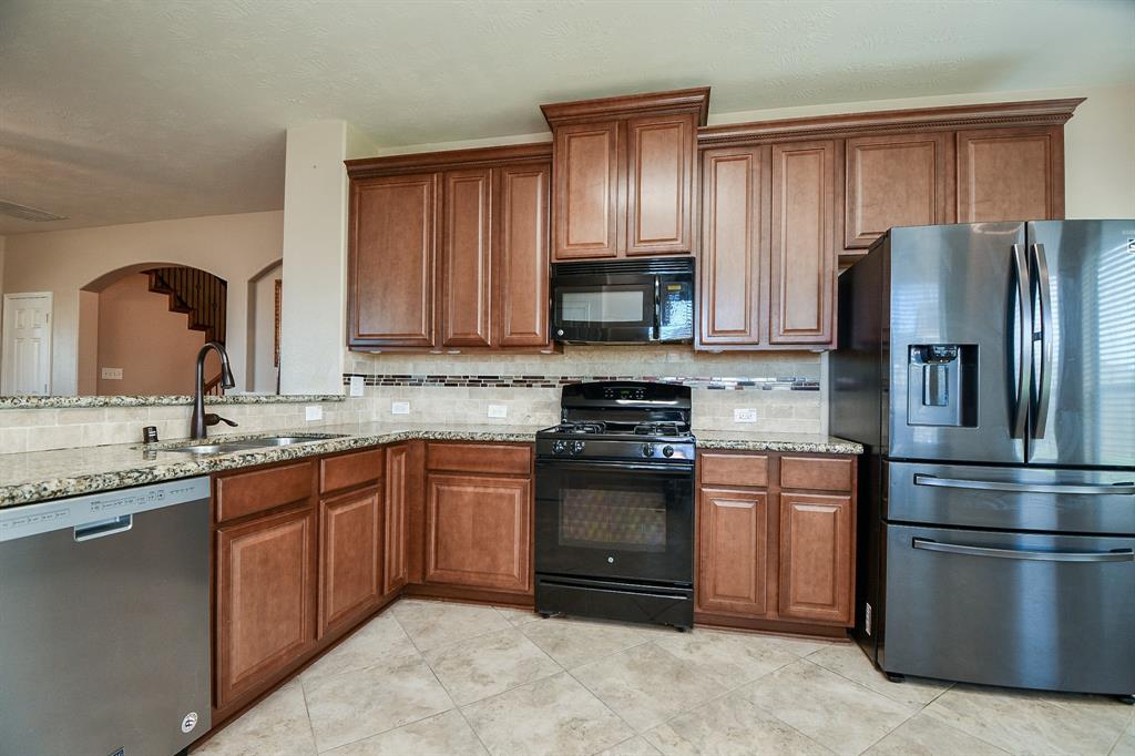 15015 2 Sunset Willow Drive, Humble, Texas 77346, 4 Bedrooms Bedrooms, 8 Rooms Rooms,3 BathroomsBathrooms,Single-family,For Sale,Sunset Willow,52902156