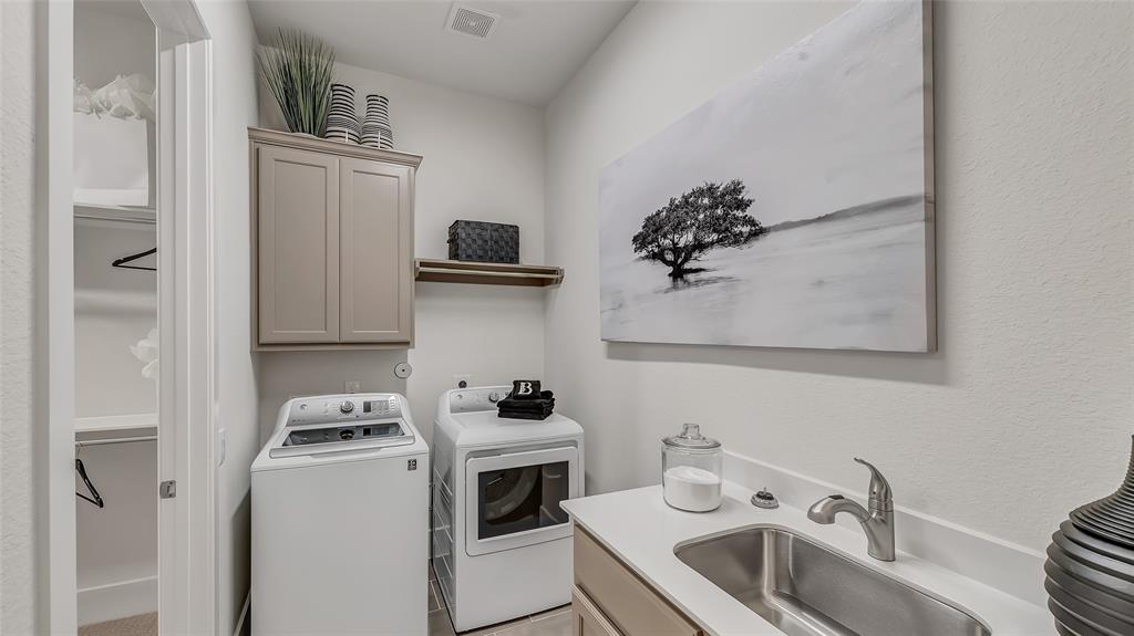 5706 1 Pedernales Bend Lane, Fulshear, Texas 77441, 3 Bedrooms Bedrooms, 6 Rooms Rooms,2 BathroomsBathrooms,Single-family,For Sale,Pedernales Bend,51261773
