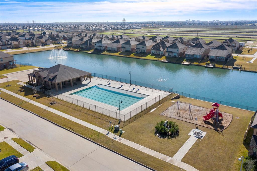 24818 2 Bastiani Canvas Lane, Katy, Texas 77493, 4 Bedrooms Bedrooms, 8 Rooms Rooms,2 BathroomsBathrooms,Single-family,For Sale,Bastiani Canvas,78793303
