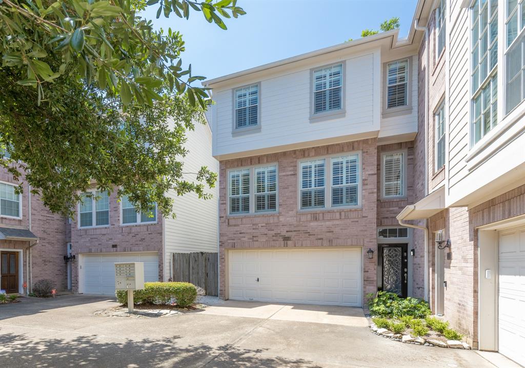 4105 3 Blossom Street, Houston, Texas 77007, 3 Bedrooms Bedrooms, 7 Rooms Rooms,3 BathroomsBathrooms,Townhouse/condo,For Sale,Blossom,54225460