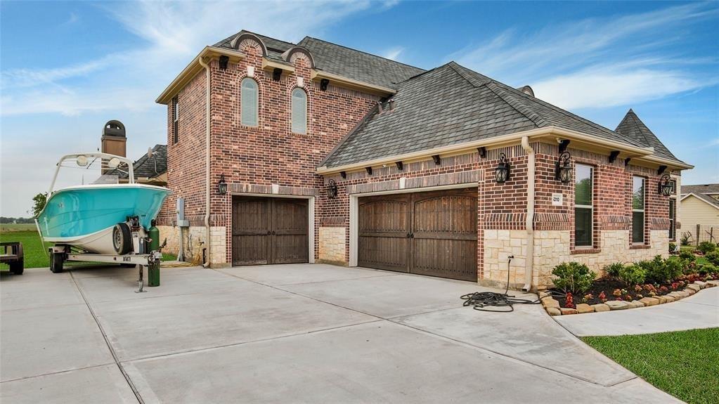 5210 2 Walters Road, Richmond, Texas 77469, 4 Bedrooms Bedrooms, 9 Rooms Rooms,3 BathroomsBathrooms,Single-family,For Sale,Walters,58918809
