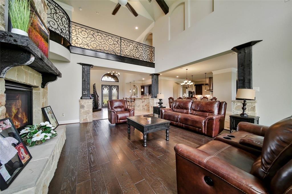 5210 2 Walters Road, Richmond, Texas 77469, 4 Bedrooms Bedrooms, 9 Rooms Rooms,3 BathroomsBathrooms,Single-family,For Sale,Walters,58918809
