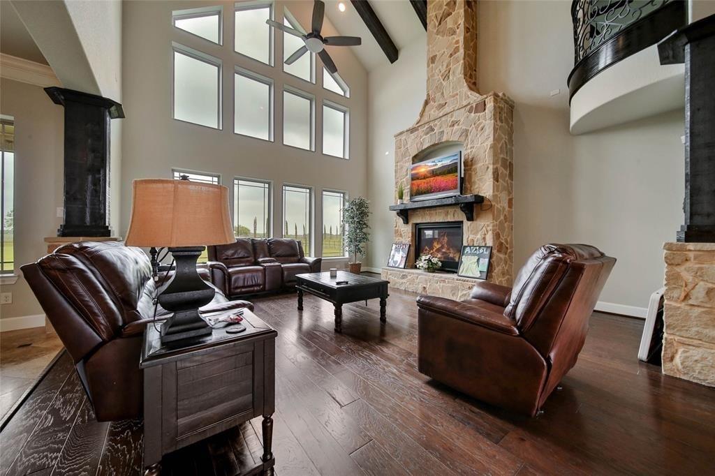 5210 2 Walters Road, Richmond, Texas 77469, 4 Bedrooms Bedrooms, 9 Rooms Rooms,3 BathroomsBathrooms,Single-family,For Sale,Walters,58918809