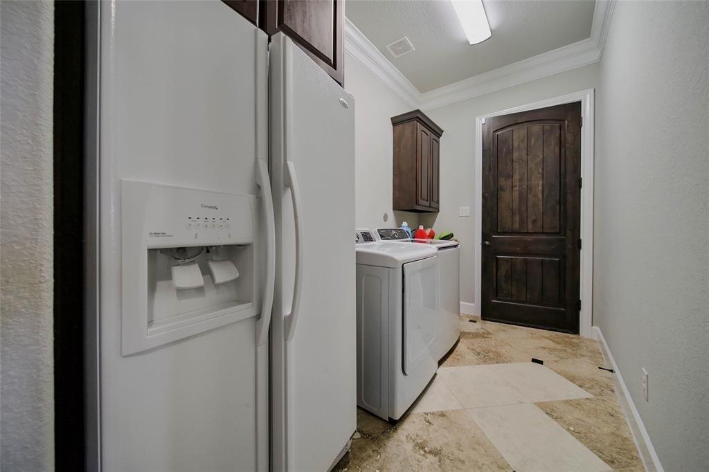 5210 2 Walters Road, Richmond, Texas 77469, 4 Bedrooms Bedrooms, 9 Rooms Rooms,3 BathroomsBathrooms,Single-family,For Sale,Walters,58918809