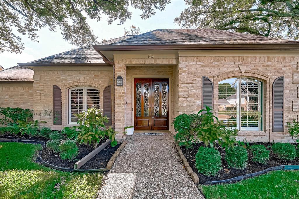 1402 2 Dominion Drive, Katy, Texas 77450, 4 Bedrooms Bedrooms, 10 Rooms Rooms,3 BathroomsBathrooms,Single-family,For Sale,Dominion,40403518