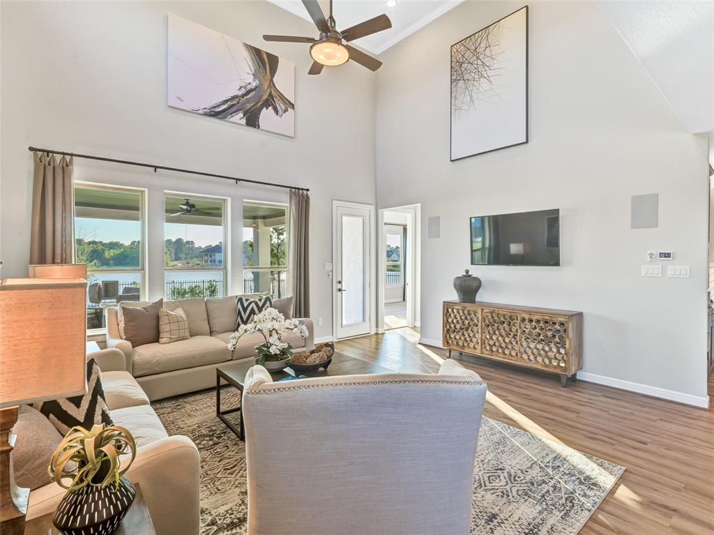 295 2 Kara Mist Court, La Porte, Texas 77571, 4 Bedrooms Bedrooms, 10 Rooms Rooms,3 BathroomsBathrooms,Single-family,For Sale,Kara Mist,74966763