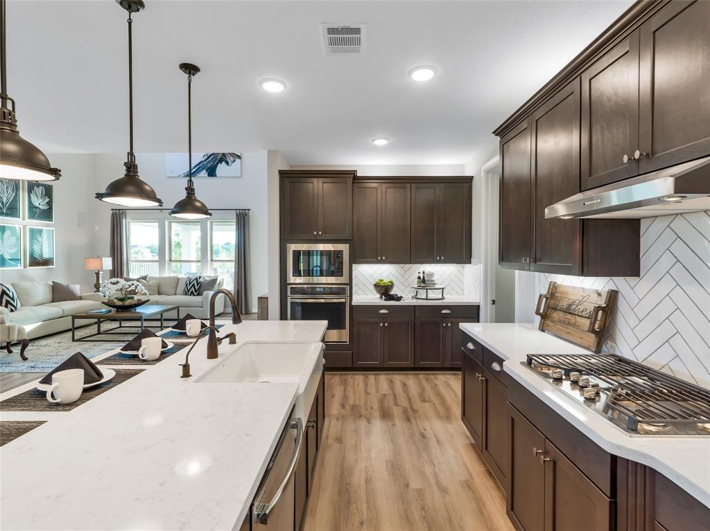 295 2 Kara Mist Court, La Porte, Texas 77571, 4 Bedrooms Bedrooms, 10 Rooms Rooms,3 BathroomsBathrooms,Single-family,For Sale,Kara Mist,74966763