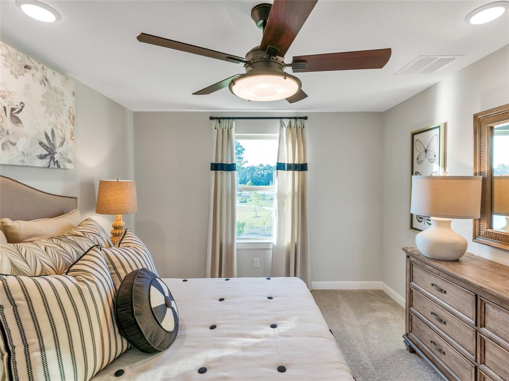 295 2 Kara Mist Court, La Porte, Texas 77571, 4 Bedrooms Bedrooms, 10 Rooms Rooms,3 BathroomsBathrooms,Single-family,For Sale,Kara Mist,74966763