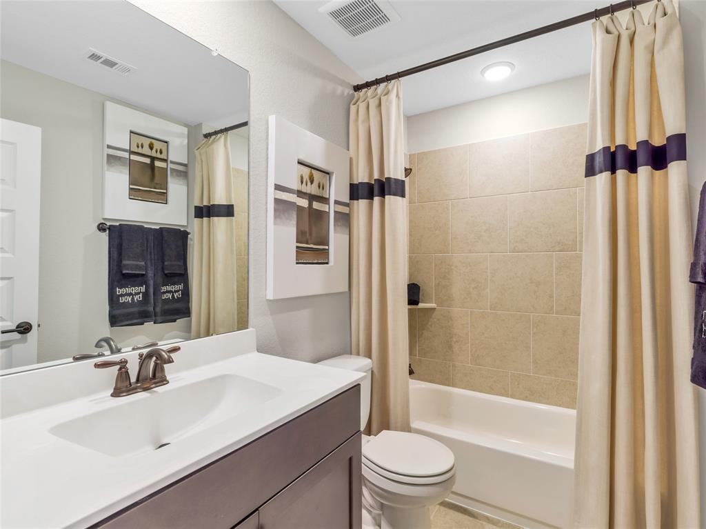 295 2 Kara Mist Court, La Porte, Texas 77571, 4 Bedrooms Bedrooms, 10 Rooms Rooms,3 BathroomsBathrooms,Single-family,For Sale,Kara Mist,74966763