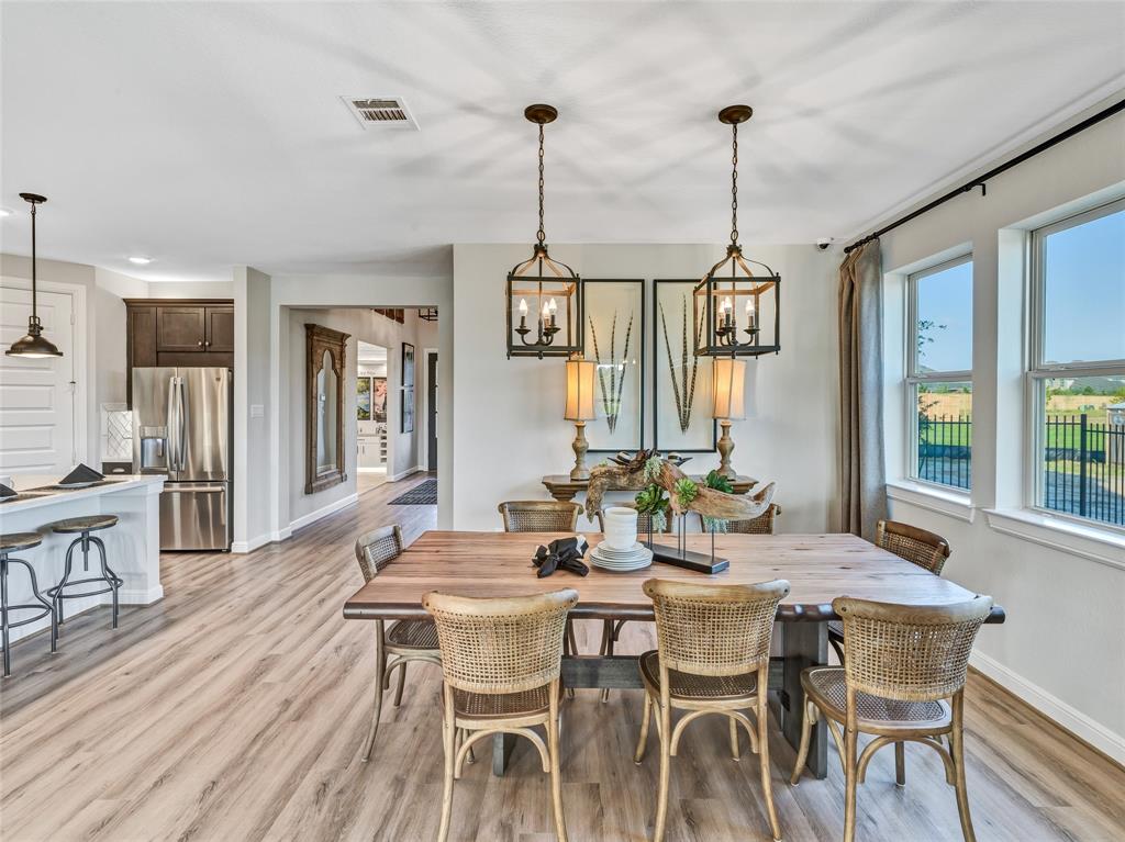 295 2 Kara Mist Court, La Porte, Texas 77571, 4 Bedrooms Bedrooms, 10 Rooms Rooms,3 BathroomsBathrooms,Single-family,For Sale,Kara Mist,74966763