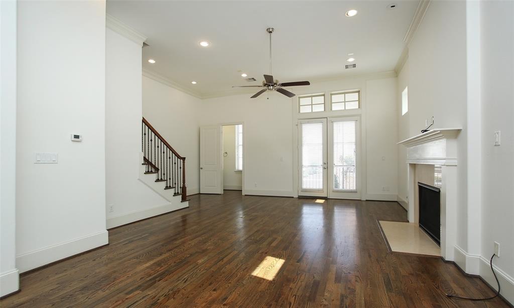 2027 3 Fannin Station, Houston, Texas 77045, 3 Bedrooms Bedrooms, 3 Rooms Rooms,3 BathroomsBathrooms,Townhouse/condo,For Sale,Fannin Station,4906915