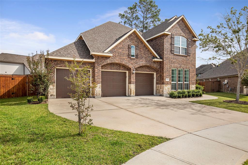 17108 2 Numid Lake Court, Houston, Texas 77044, 4 Bedrooms Bedrooms, 11 Rooms Rooms,3 BathroomsBathrooms,Single-family,For Sale,Numid Lake,65214378