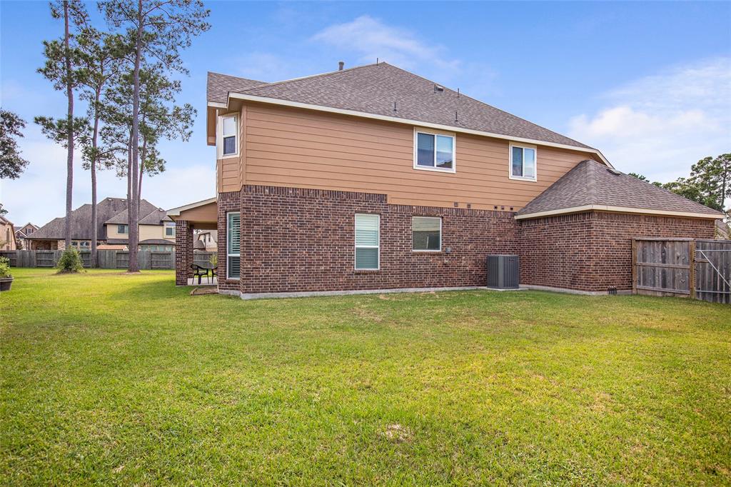 17108 2 Numid Lake Court, Houston, Texas 77044, 4 Bedrooms Bedrooms, 11 Rooms Rooms,3 BathroomsBathrooms,Single-family,For Sale,Numid Lake,65214378