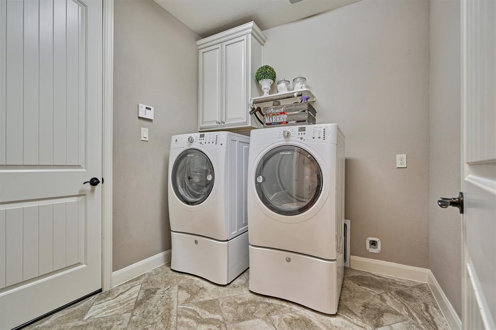 120 2 Kate Place Court, Montgomery, Texas 77316, 4 Bedrooms Bedrooms, 11 Rooms Rooms,3 BathroomsBathrooms,Single-family,For Sale,Kate Place,84739343