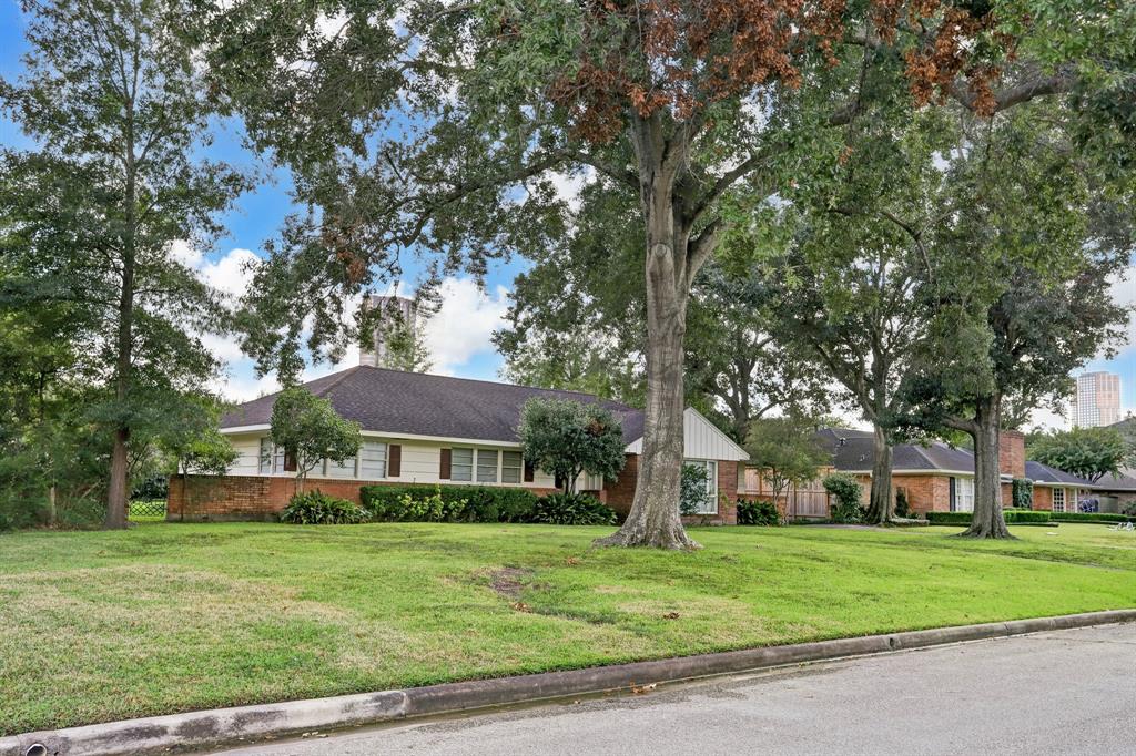 5375 1 Tilbury Drive, Houston, Texas 77056, 2 Bedrooms Bedrooms, 6 Rooms Rooms,2 BathroomsBathrooms,Single-family,For Sale,Tilbury,53046127