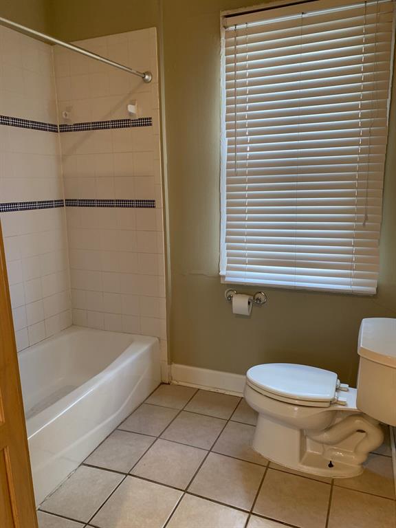 606 2 Drew Street, Houston, Texas 77006, 2 Bedrooms Bedrooms, ,2 BathroomsBathrooms,Multi-family,For Sale,Drew,64066327