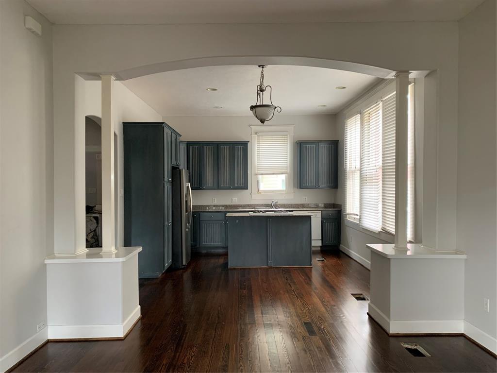 606 2 Drew Street, Houston, Texas 77006, 2 Bedrooms Bedrooms, ,2 BathroomsBathrooms,Multi-family,For Sale,Drew,64066327