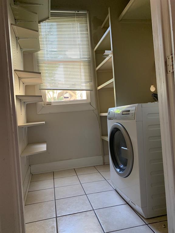 606 2 Drew Street, Houston, Texas 77006, 2 Bedrooms Bedrooms, ,2 BathroomsBathrooms,Multi-family,For Sale,Drew,64066327