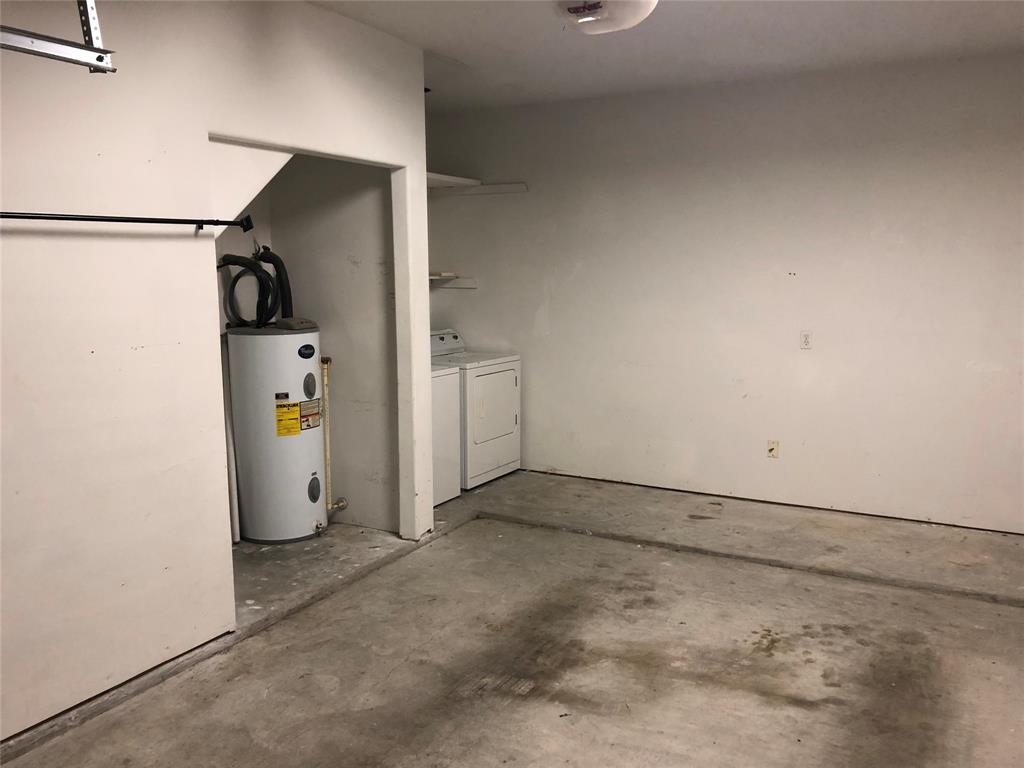 606 2 Drew Street, Houston, Texas 77006, 2 Bedrooms Bedrooms, ,2 BathroomsBathrooms,Multi-family,For Sale,Drew,64066327